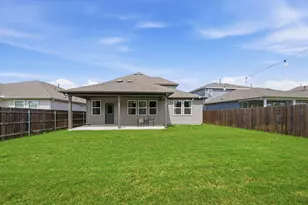 205 Stinchcomb Rd, Hutto, TX 78634 - Photo 29