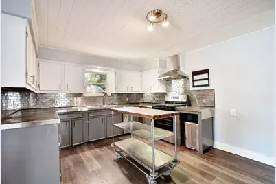 717 S Laurel Avenue, Luling, TX 78648 - Photo 7