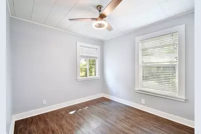 717 S Laurel Avenue, Luling, TX 78648 - Photo 13