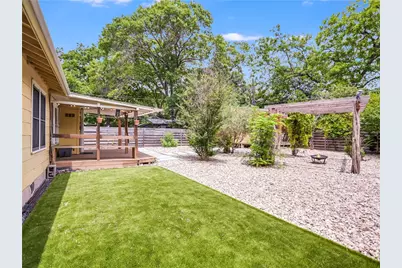 5707 Avenue F, Austin, TX 78752 - Photo 11