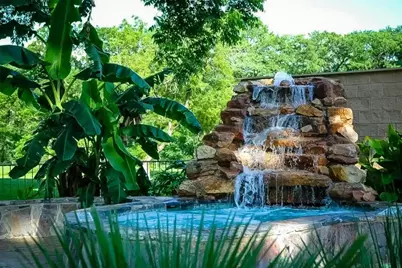 730 E Mather Street, New Braunfels, TX 78130 - Photo 17