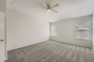 302 Floating Leaf Dr, Hutto, TX 78634 - Photo 17