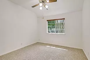 10817 Redmond Rd, Austin, TX 78739 - Photo 15