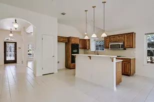 10817 Redmond Rd, Austin, TX 78739 - Photo 3