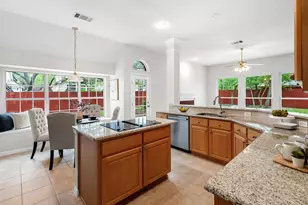 11560 Cedarcliffe Dr, Austin, TX 78750 - Photo 9