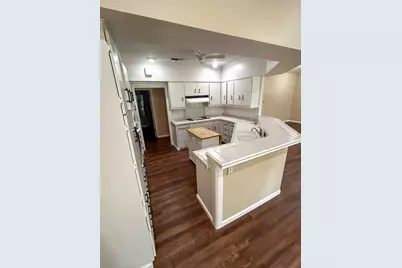 813 River Oaks Drive, Huntsville, TX 77340 - Photo 7