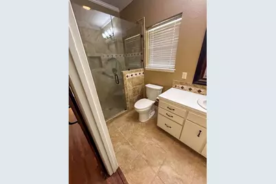 813 River Oaks Drive, Huntsville, TX 77340 - Photo 11