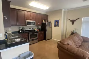 910 W 25th St, Austin, TX 78705 - Photo 1