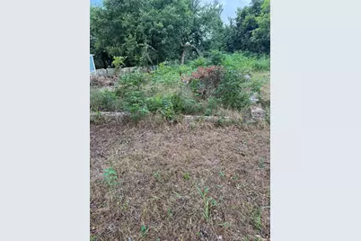 708 N Polk Avenue, Cameron, TX 76520 - Photo 5