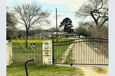 1225 W Highway 71 Highway W, Smithville, TX 78957 - Photo 9