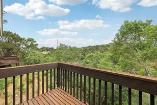 1002 Jousting Pl, Austin, TX 78746 - Photo 15