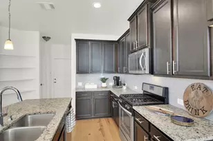 2308 Montague St, Austin, TX 78741 - Photo 13