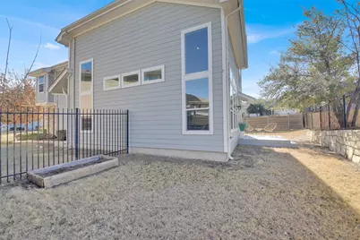 2308 Montague Street, Austin, TX 78741 - Photo 33