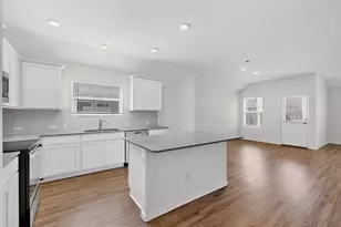 107 Bear Oak St, Hutto, TX 78634 - Photo 5