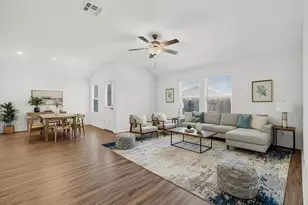 107 Bear Oak St, Hutto, TX 78634 - Photo 7