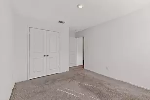 107 Bear Oak St, Hutto, TX 78634 - Photo 15