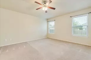 1061 Violet Ln, Kyle, TX 78640 - Photo 11