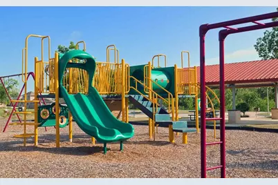 1061 Violet Lane, Kyle, TX 78640 - Photo 33