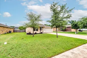 1061 Violet Ln, Kyle, TX 78640 - Photo 27