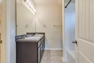 1061 Violet Ln, Kyle, TX 78640 - Photo 13