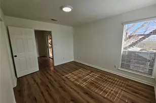 6903 Deatonhill Dr, Austin, TX 78745 - Photo 17