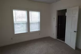 2102 Yellow Jacket Ln, Austin, TX 78741 - Photo 11