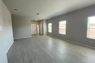 11704 Murano Dr, Austin, TX 78747 - Photo 7