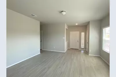 11704 Murano Drive, Austin, TX 78747 - Photo 9