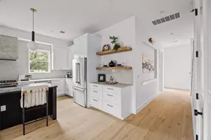 5104 Stone Gate Dr, Austin, TX 78721 - Photo 7
