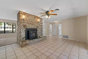 606 Cedar Dr, Buchanan Dam, TX 78609 - Photo 3