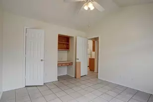 427 Lindsey St, San Marcos, TX 78666 - Photo 9