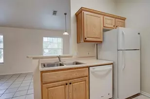 427 Lindsey St, San Marcos, TX 78666 - Photo 7