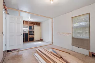 602 E 2nd St, Georgetown, TX 78626 - Photo 21