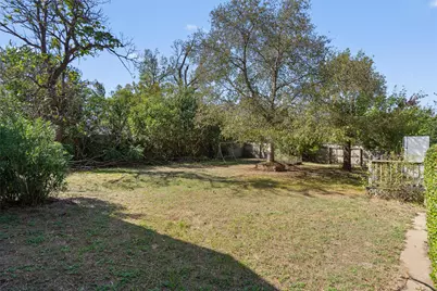 602 E 2nd Street, Georgetown, TX 78626 - Photo 25