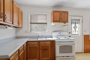 602 E 2nd St, Georgetown, TX 78626 - Photo 13