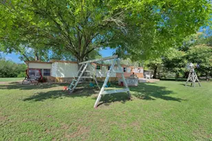 148 Meadows Dr, Elgin, TX 78621 - Photo 33