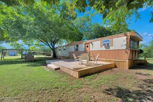 148 Meadows Dr, Elgin, TX 78621 - Photo 35