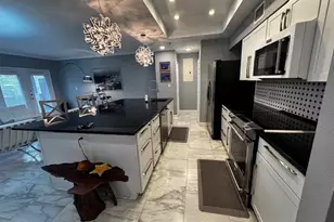 1704 West Ave, Austin, TX 78701 - Photo 5