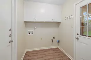8609 Melshire Dr, Austin, TX 78757 - Photo 23