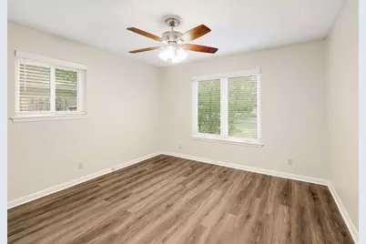 8609 Melshire Drive, Austin, TX 78757 - Photo 21