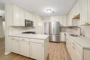 8609 Melshire Dr, Austin, TX 78757 - Photo 9