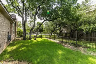 211 Lake Como Dr, Lakeway, TX 78734 - Photo 35