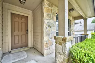 371 Bloomsbury Dr, Kyle, TX 78640 - Photo 3