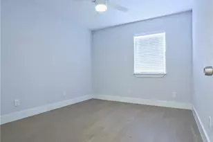 909 Reinli St, Austin, TX 78751 - Photo 15