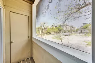 2510 San Gabriel St, Austin, TX 78705 - Photo 17