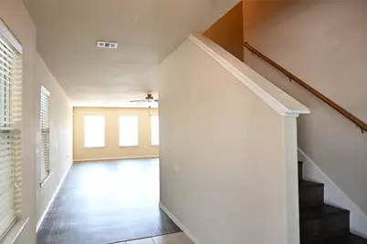 7025 Outfitter, Austin, TX 78744 - Photo 5