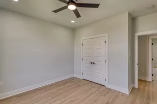 101 Olympia Hills Ct, Kingsland, TX 78639 - Photo 17