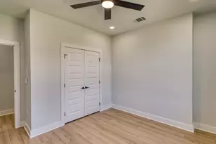 101 Olympia Hills Ct, Kingsland, TX 78639 - Photo 15