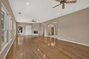 209 Overlook Ct, Georgetown, TX 78628 - Photo 13