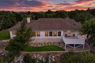 209 Overlook Ct, Georgetown, TX 78628 - Photo 7